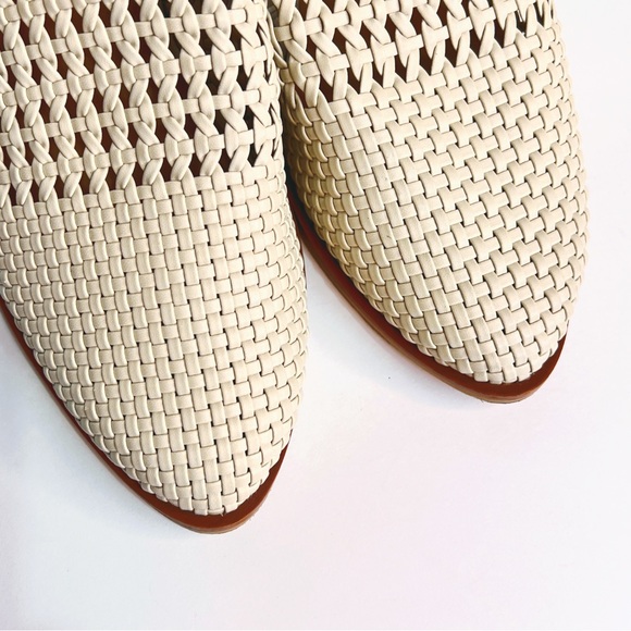 Cream Woven Block Heel Western Mule Women's 9 Casual Slip On - Picture 5 of 8